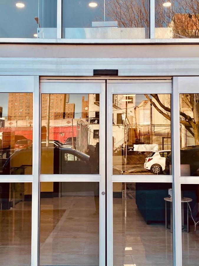 Surface Inn Brooklyn New York Bagian luar foto